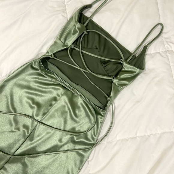 Windsor sage satin mini dress - Picture 5 of 5